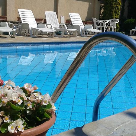 Familia Apartmanhaz Kestel Dış mekan fotoğraf