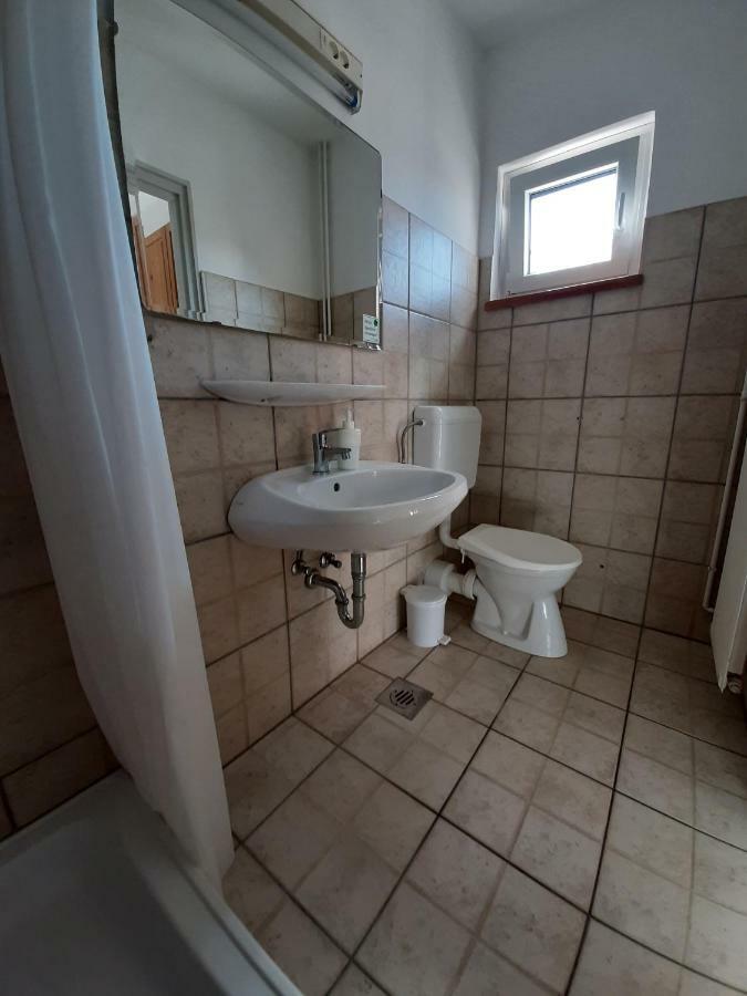 Familia Apartmanhaz Kestel Dış mekan fotoğraf