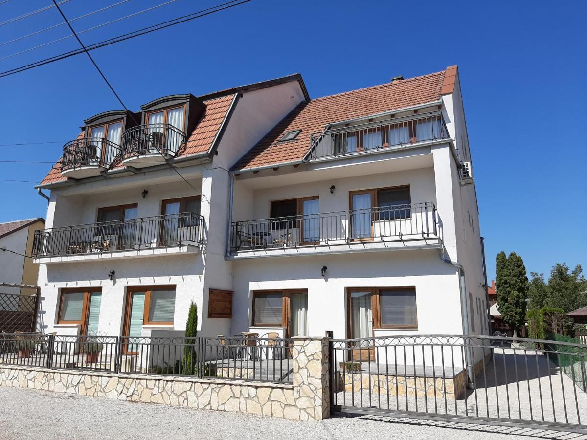 Familia Apartmanhaz Kestel Dış mekan fotoğraf